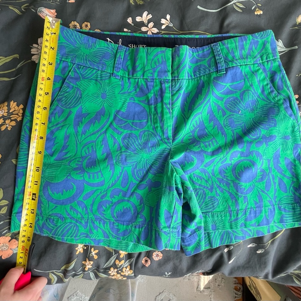 Talbots The Daily Shorts tropical print blue green, Size 10 - Picture 6 of 7